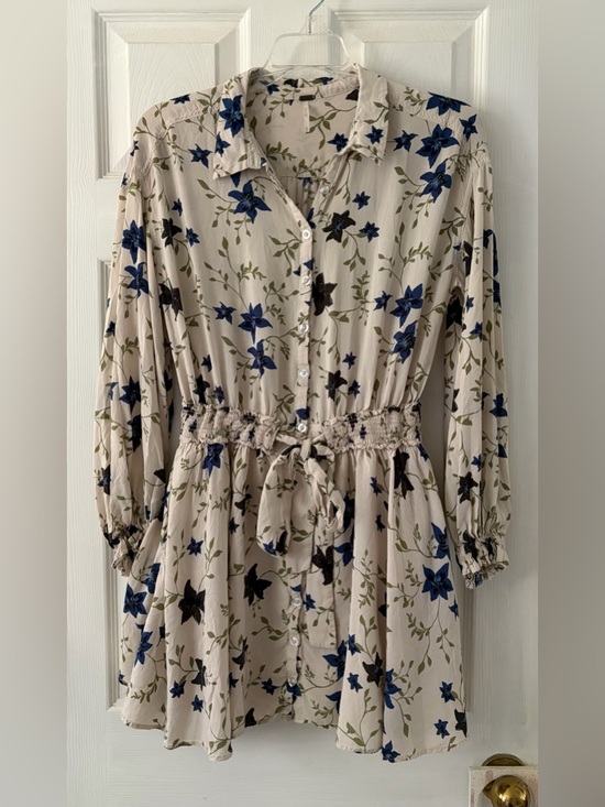 Free People Dresses & Skirts - Free People Cream Floral Button-Front Tunic Dress